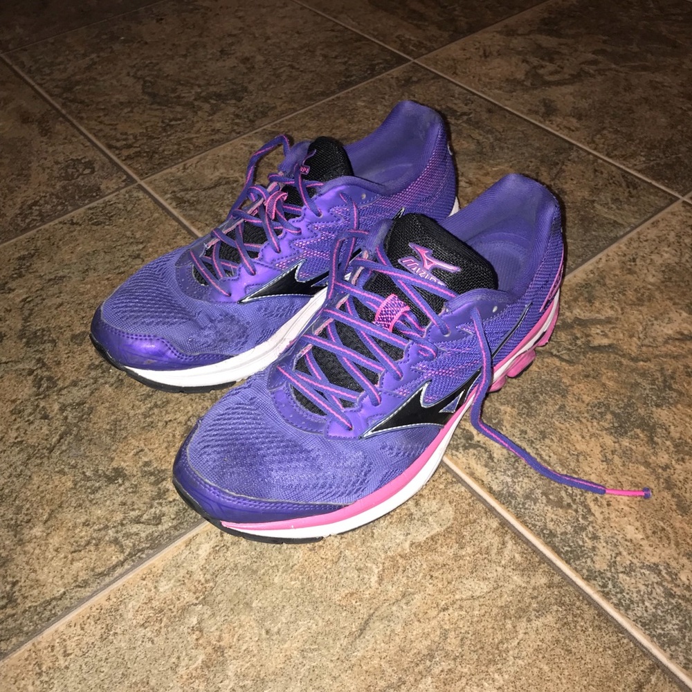 Mizuno Wave Rider 20